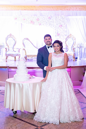 Wedding Cake- Bride and Groom-20181229-6157
