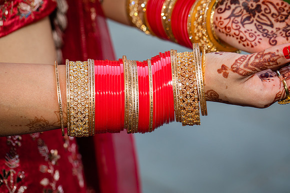 2515 mehndi-punjabi-traditional-fun-loving-wedding-photographer-cake-centereach-with-beutiful-bride-groom--backyard-wedding-ceremony- longisland-wedding-pictures